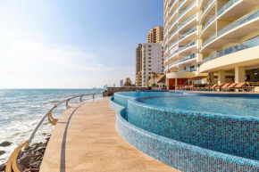 Mazatlán Solaria Beachfront Condo With Pool 703